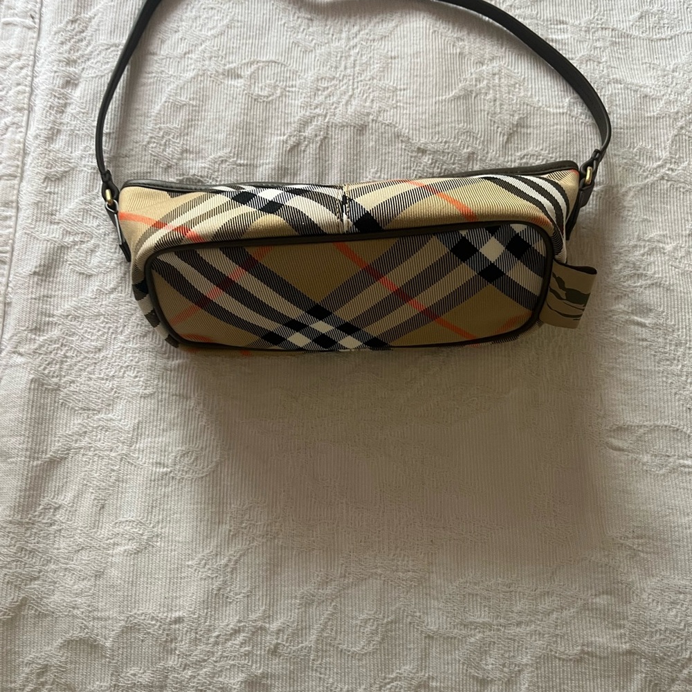 Burberry simple baguette - Picture 7 of 8